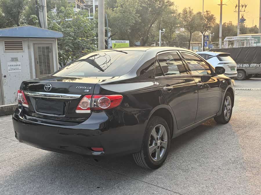 丰田 卡罗拉 2012 汽车图片 #3