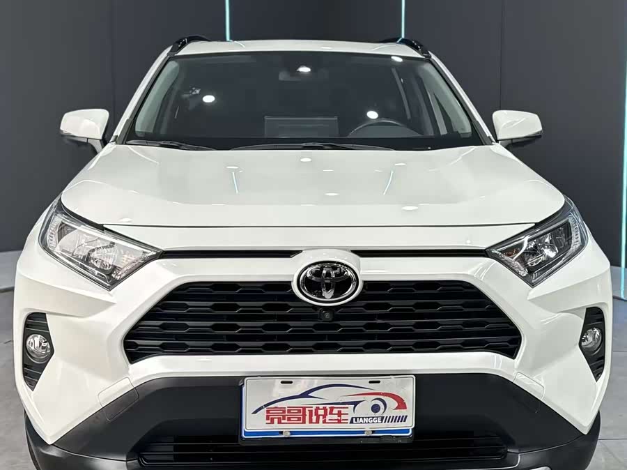 Toyota RAV4 2020 #3 Toyota RAV4 2020 car image #3