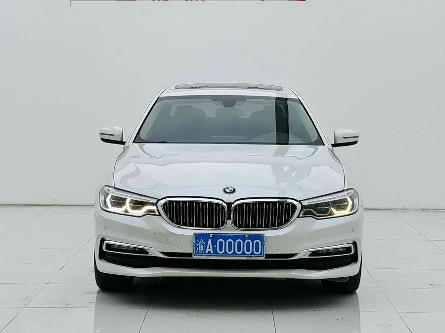 BMW 5 Series 2018 #3 BMW 5 Series 2018 car image #3