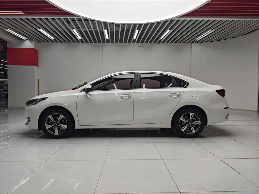Kia K3 2019 car image #3