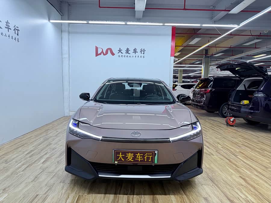 Toyota bZ3 2023 immagine di auto #3