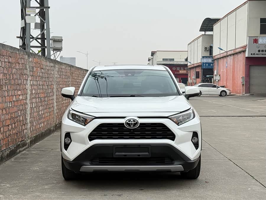 Toyota RAV4 2020 #3 Toyota RAV4 2020 car image #3