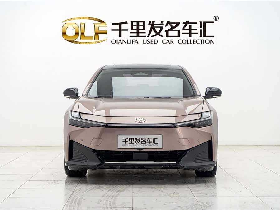 Toyota bZ3 2023 immagine di auto #3