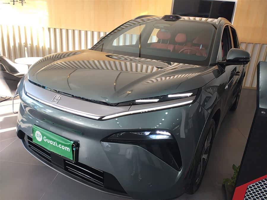 BYD Tang L 2025 car image #3