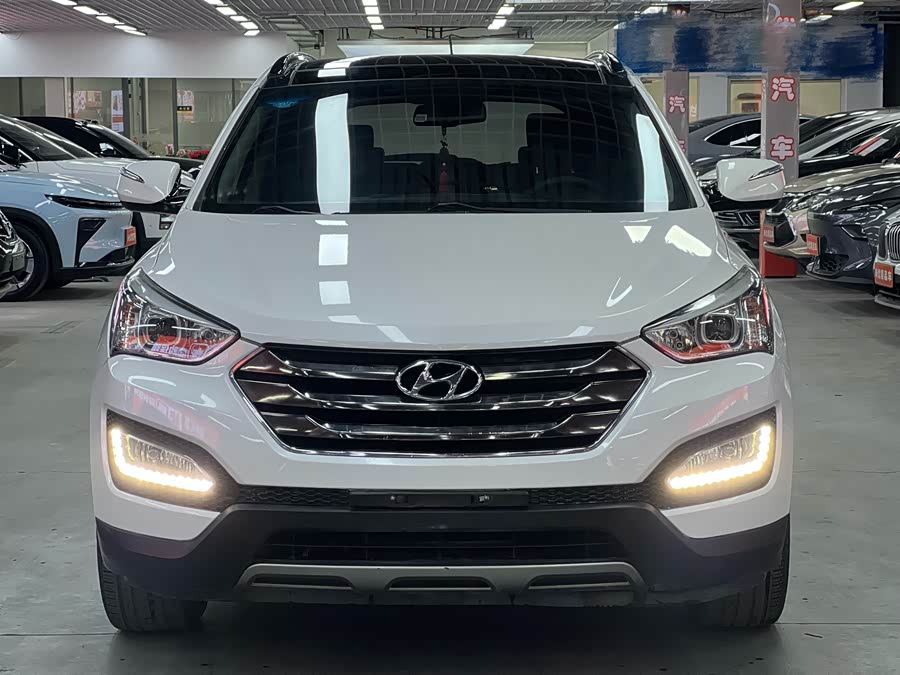 Hyundai Santa Fe 2014 #3 Hyundai Santa Fe 2014 car image #3