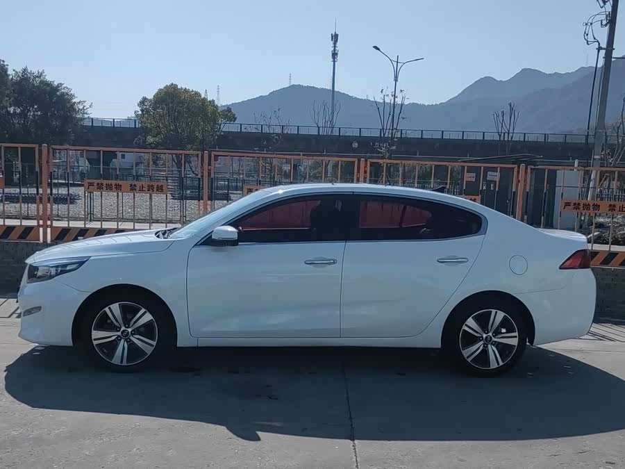 Kia K5 2018 imagem de carro #3