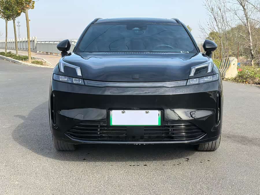 领克 领克08 EM-P 2024 汽车图片 #3