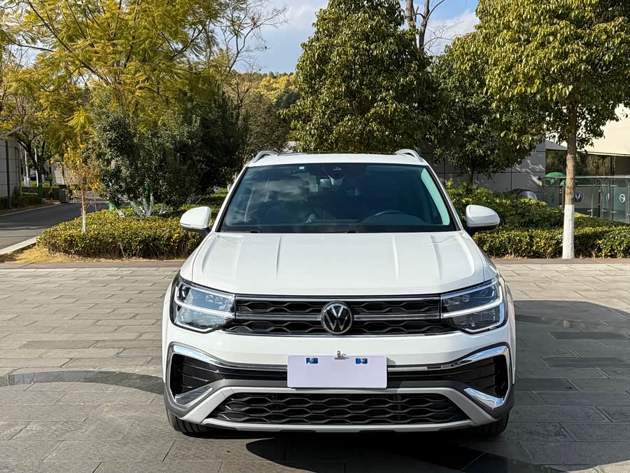 Volkswagen Tharu 2023 car image #3