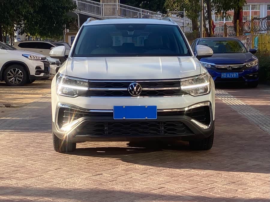 Volkswagen Tharu 2023 car image #3