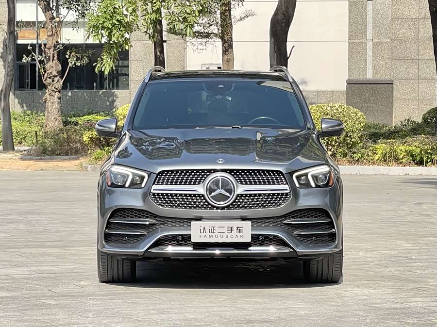 Mercedes-Benz 2020 car image #3