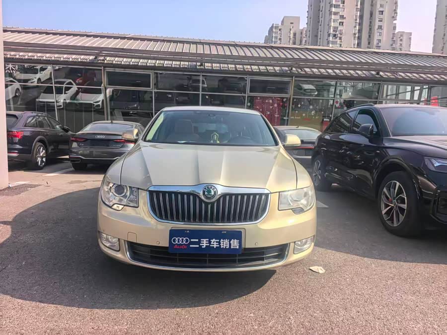 Skoda Superb 2013 car image #3