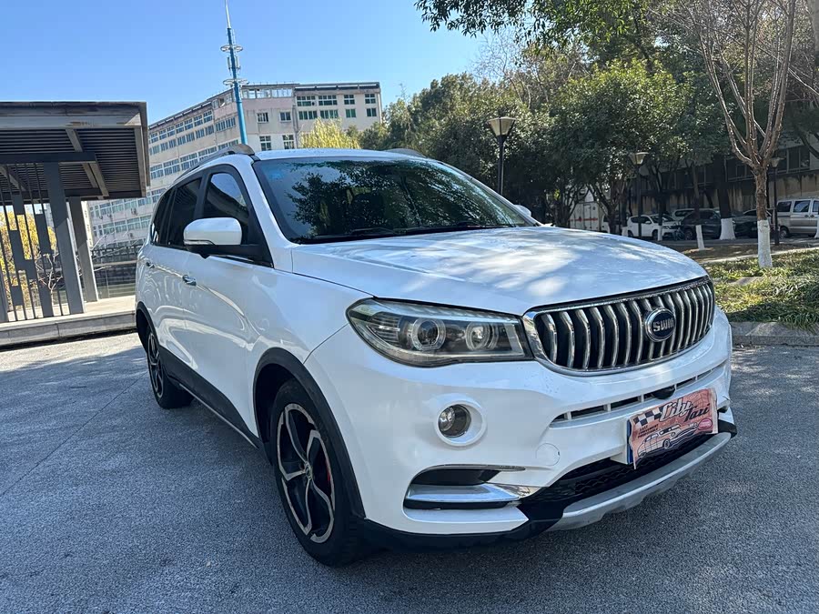 SWM X7 2019 изображение автомобиля #3