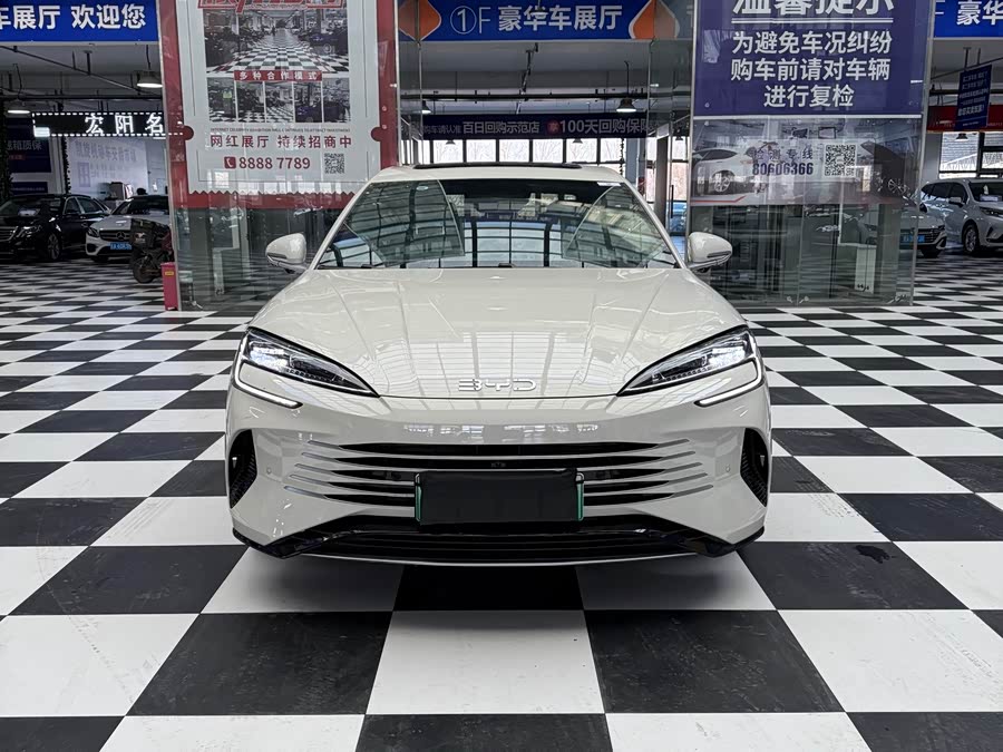 BYD Seal 07 DM-i 2025 #3 BYD Seal 07 DM-i 2025 car image #3