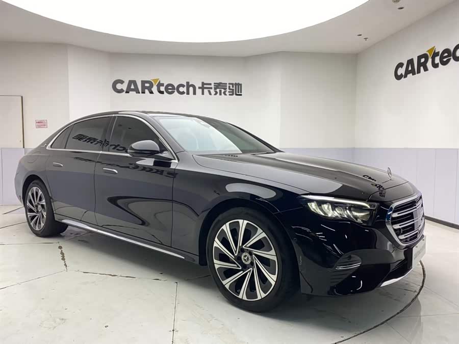 Mercedes-Benz E Class 2024 car image #3