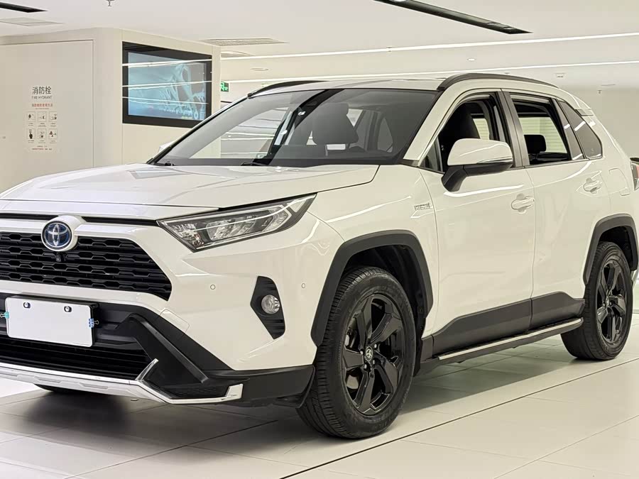 Toyota RAV4 2021 car image #3