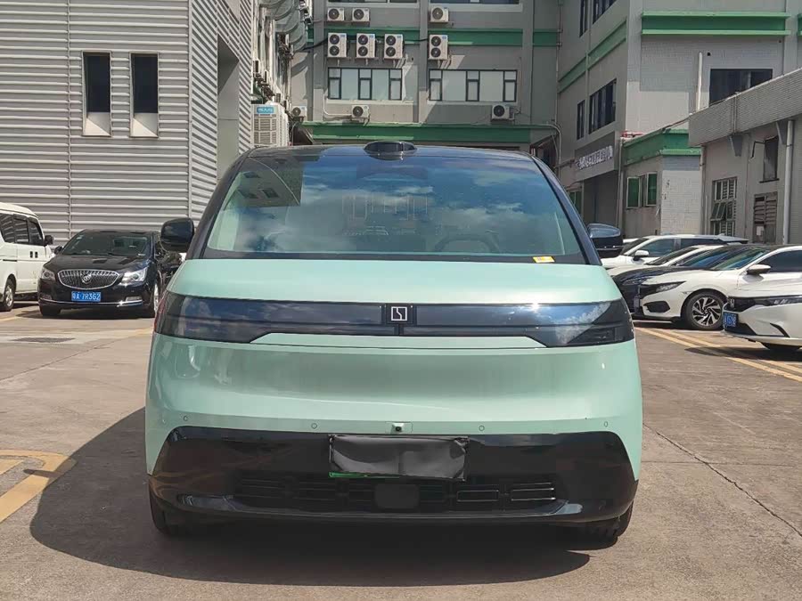 极氪 极氪MIX 2024 汽车图片 #3