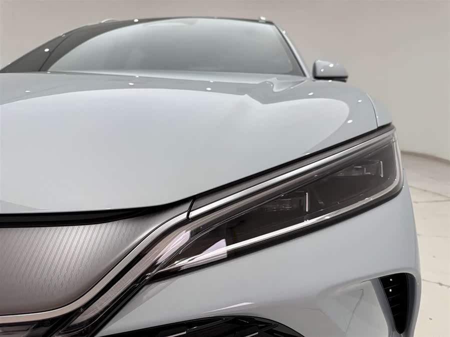 BYD SongL DM-i 2025 #3 BYD SongL DM-i 2025 car image #3