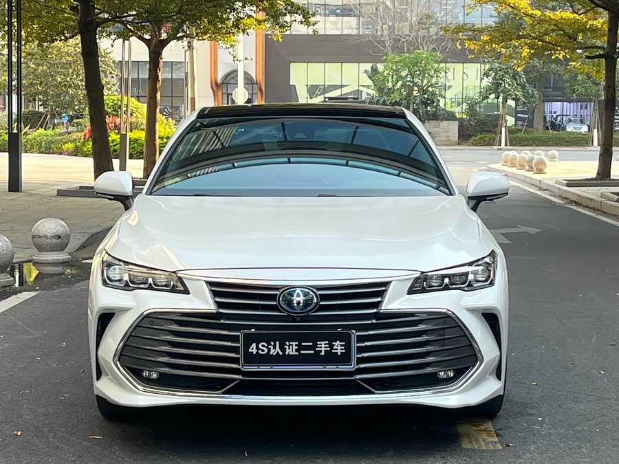 Toyota Avalon 2022 car image #3