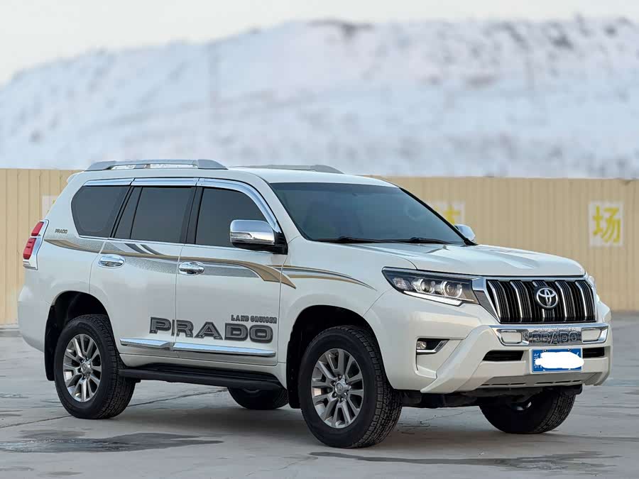 Toyota Land Cruiser Prado 2018 car image #3