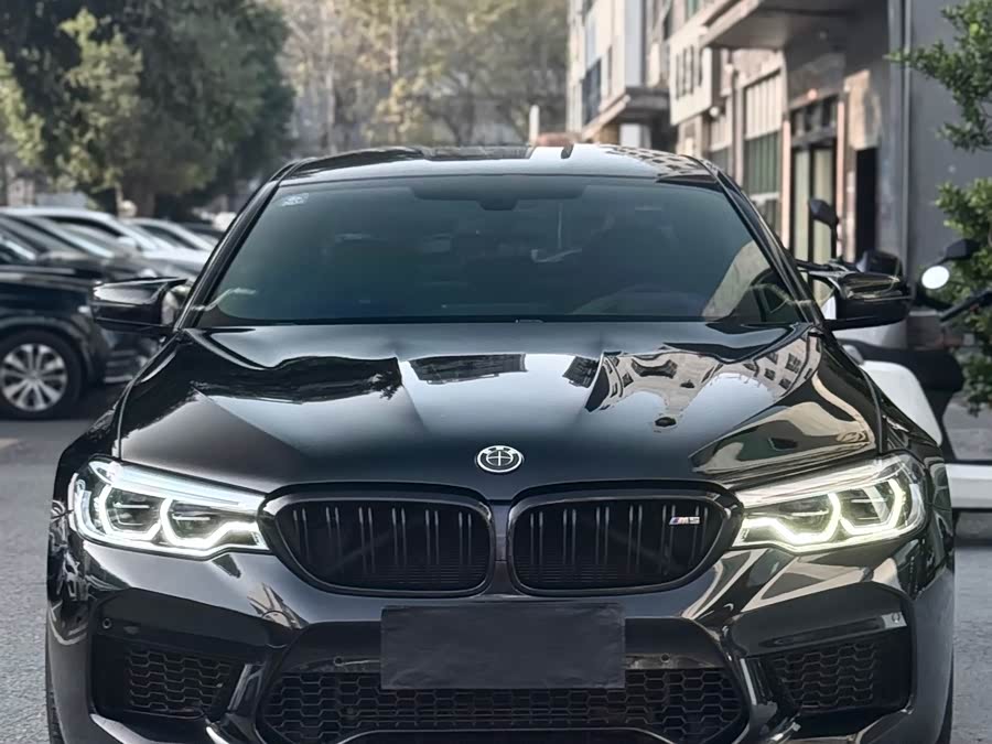 BMW M5 2018 car image #3