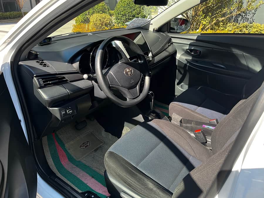 Toyota Yaris L Zhixiang 2018 صورة سيارة #3