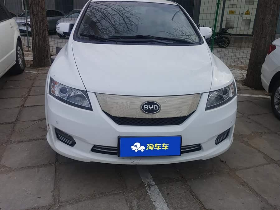 BYD e6 2016 #3 BYD e6 2016 car image #3