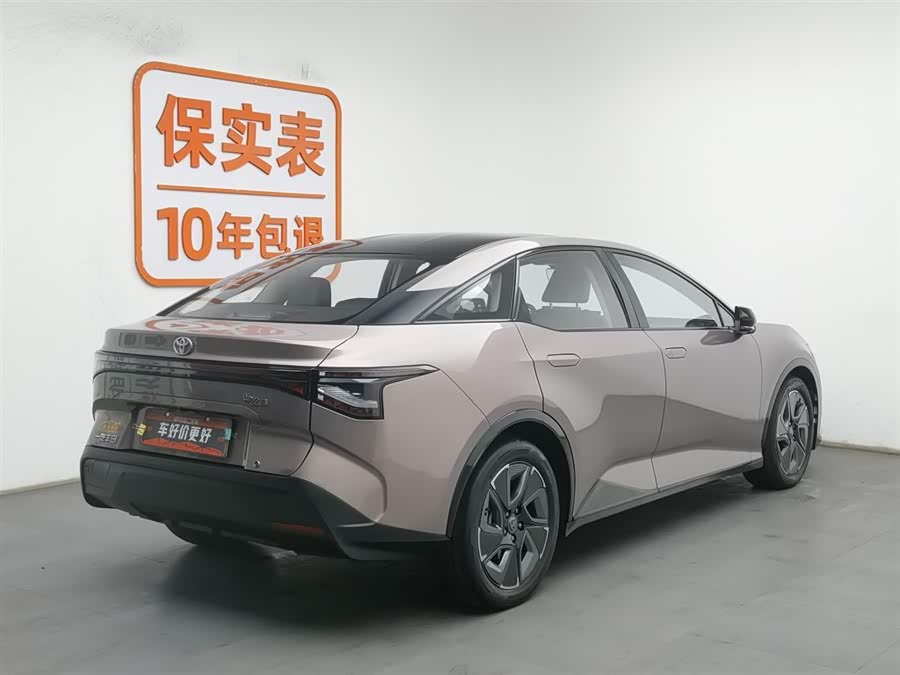 Toyota bZ3 2023 immagine di auto #3