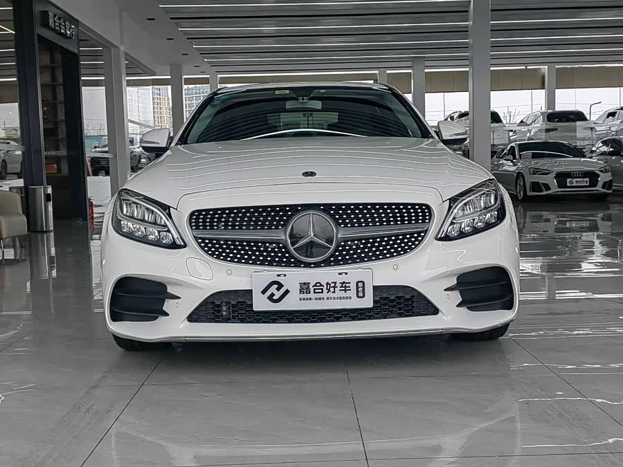 Mercedes-Benz C Class 2020 car image #3