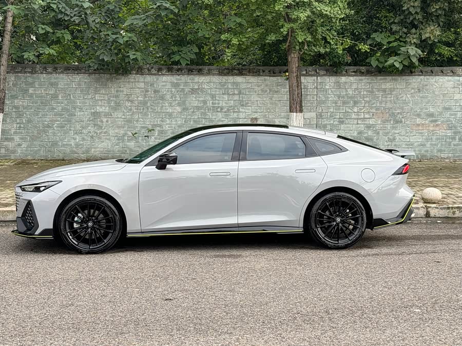 Changan UNI-V 2023 #3 Changan UNI-V 2023 immagine di auto #3