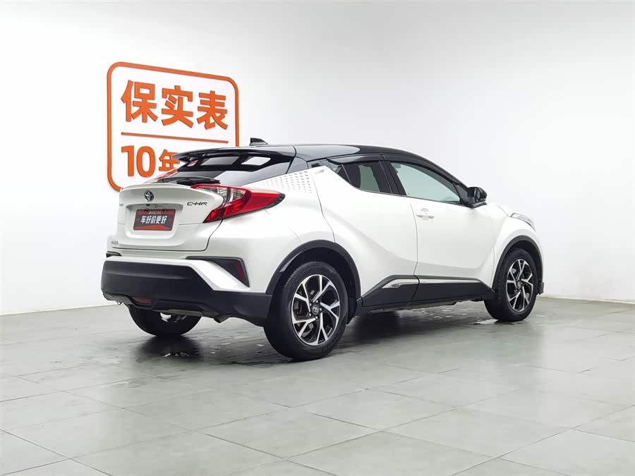 Toyota C-HR 2019 immagine di auto #3