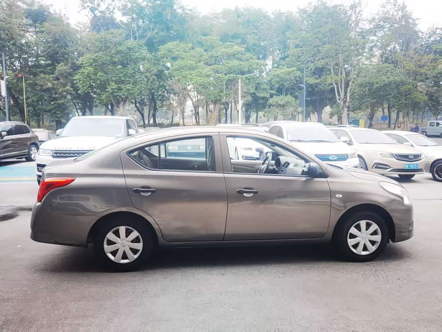 Nissan Sunny 2015 #3 Nissan Sunny 2015 car image #3