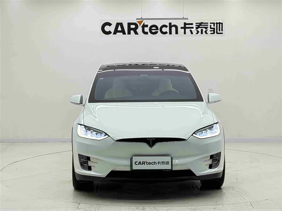 Tesla Model X 2018 #3 Tesla Model X 2018 car image #3