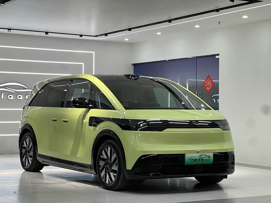 极氪 极氪MIX 2024 汽车图片 #3