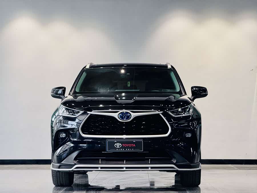 Toyota Highlander 2023 car image #3
