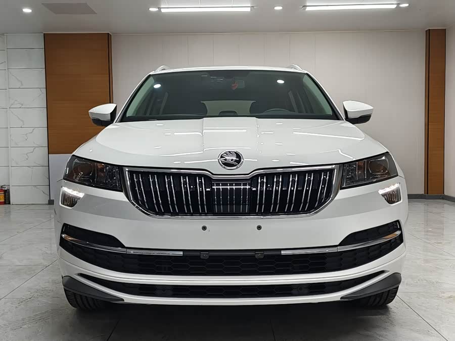Skoda Karoq 2022 изображение автомобиля #3