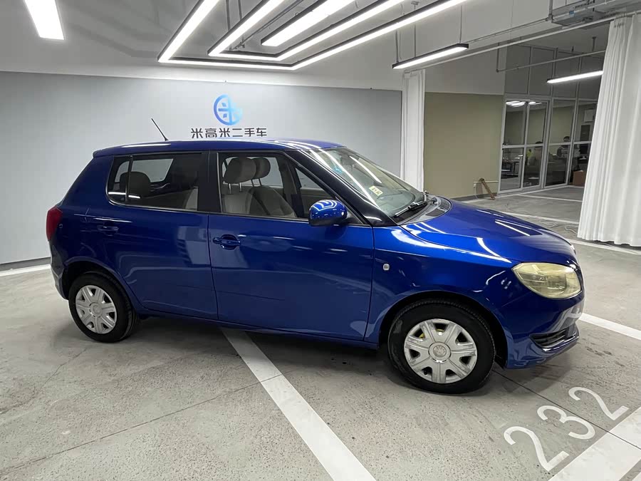 Skoda Fabia 2012 immagine di auto #3