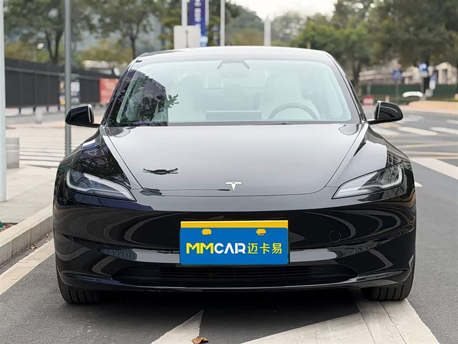 Tesla Model 3 2024 car image #3