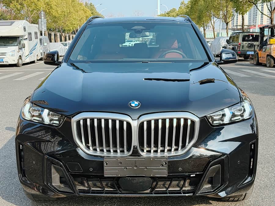 BMW X5 2024 car image #3