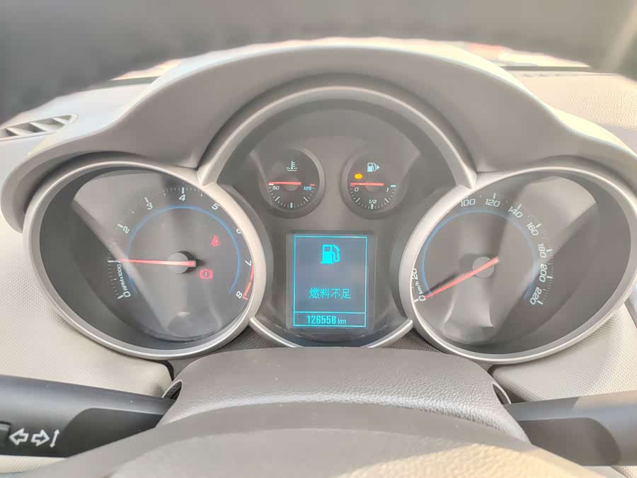 Chevrolet Cruze 2016 immagine di auto #3