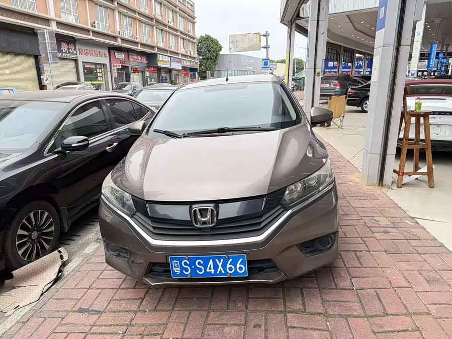 Honda Greiz 2018 #3 Honda Greiz 2018 صورة سيارة #3