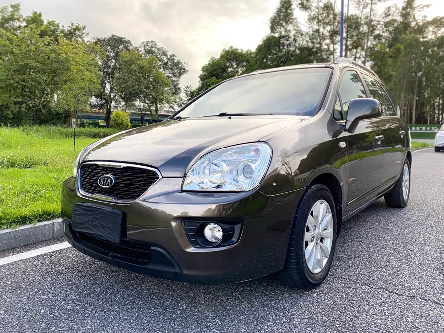 Kia Carens 2012 immagine di auto #3