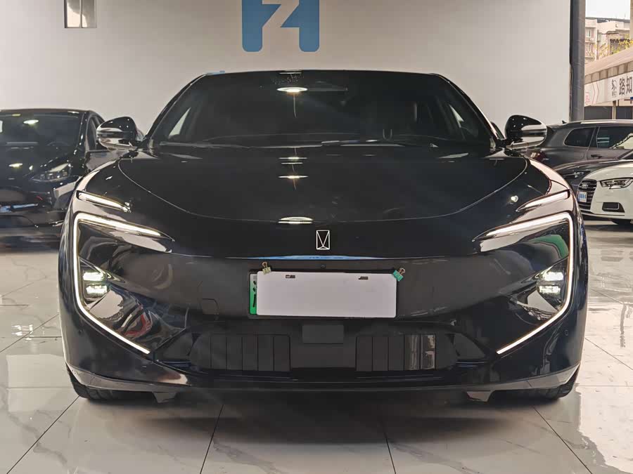 Avatr 12 2024 car image #3