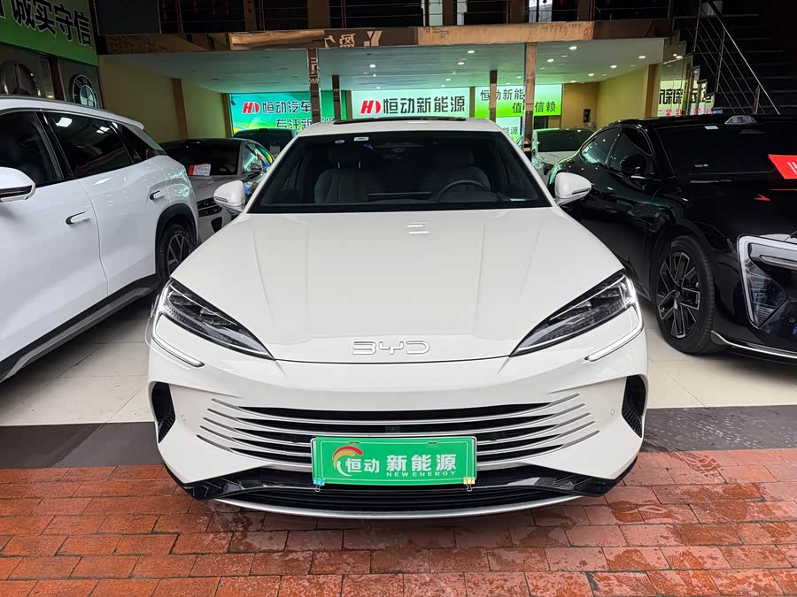 BYD Seal 07 DM-i 2025 #3 BYD Seal 07 DM-i 2025 car image #3