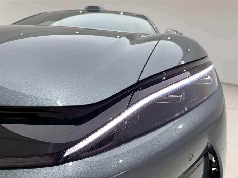 BYD HanL 2025 #3 BYD HanL 2025 car image #3