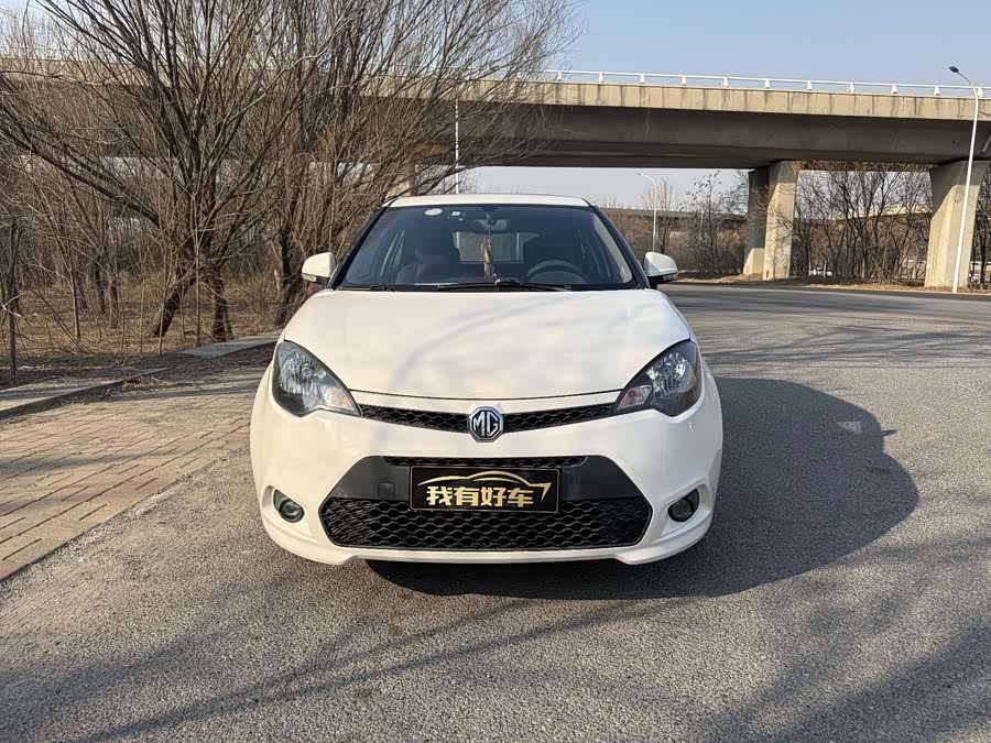 MG 3 2011 car image #3