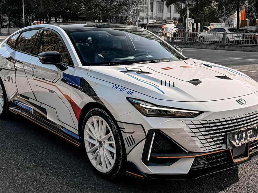 Changan UNI-V 2022 car image #3