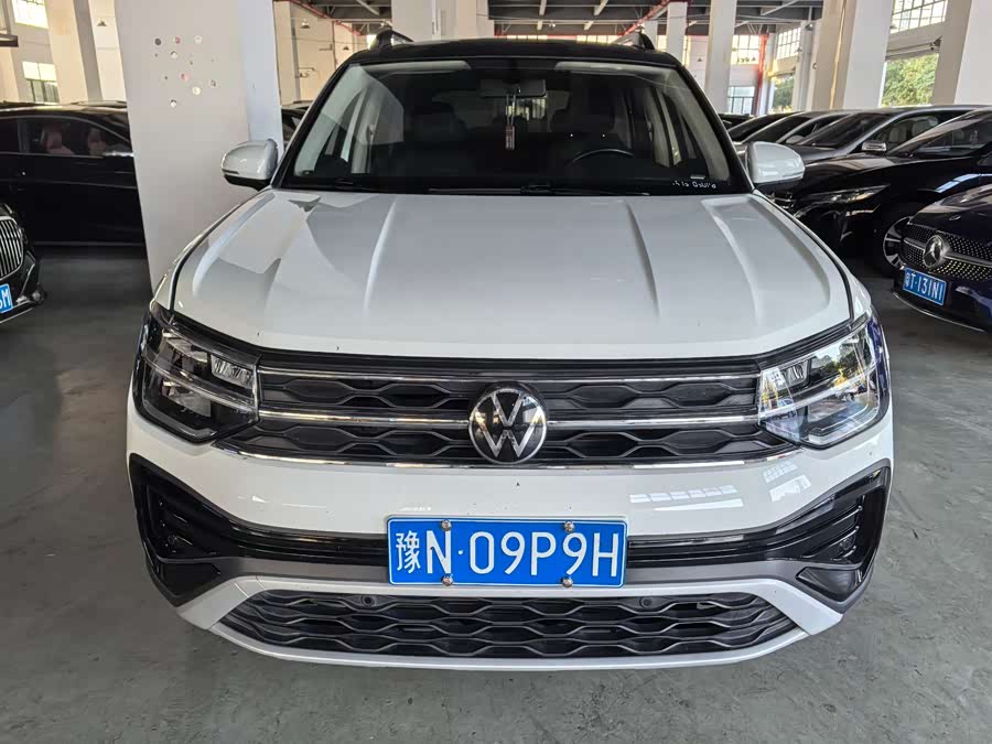 Volkswagen Tharu 2023 car image #3