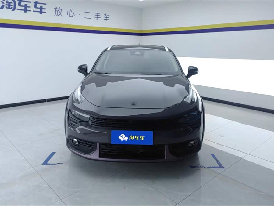 Lynk & Co 02 2019 car image #3