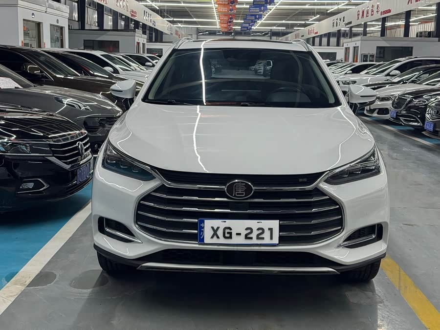 BYD Tang 2018 #3 BYD Tang 2018 car image #3