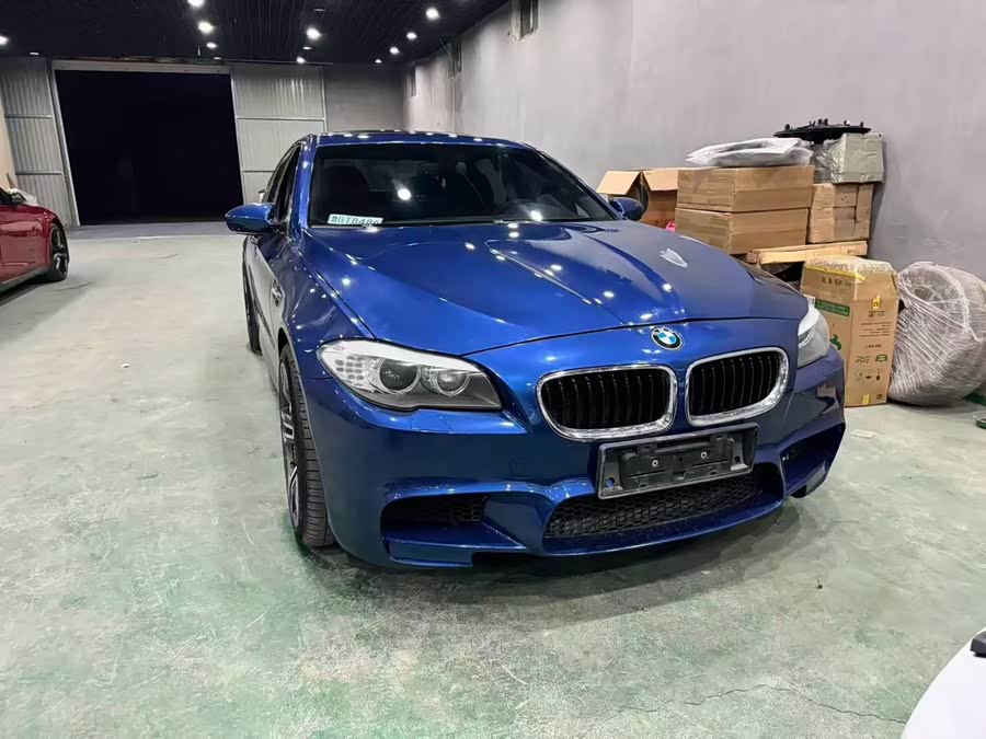 BMW M5 2013 car image #3